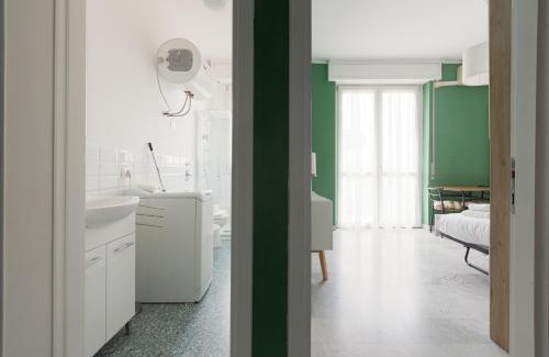 Dergano Apartment | Milano Dergano Balcony Apartment