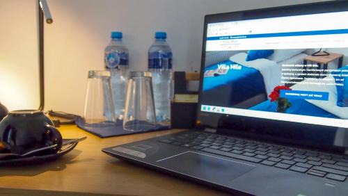Matarnia Bed & Breakfast | Mile Gdansk Airport & Parking Długoterminowy