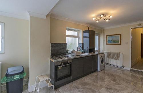 Riverside House | millennium stadium guest house