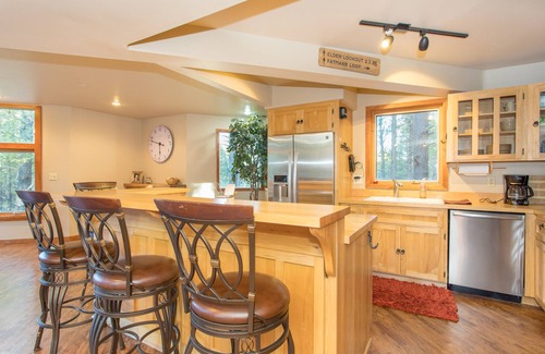 Flagstaff Cabin | Million Dollar Exclusive Cabin On 5 Acres, 3 Mi from downtown