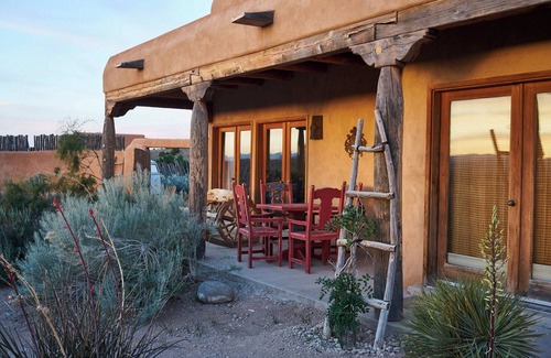 Placitas House | Million Dollar View Out in the Country Yet 20 lovely minutes to Albuq & 35 to SF
