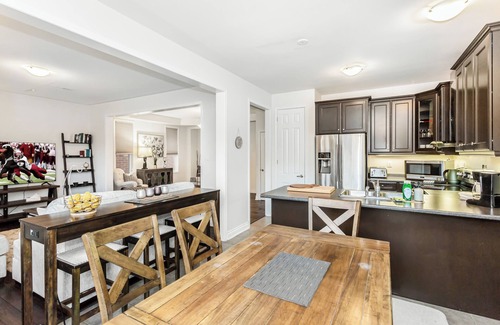 Halton Regional Municipality House | Milton Home away from home