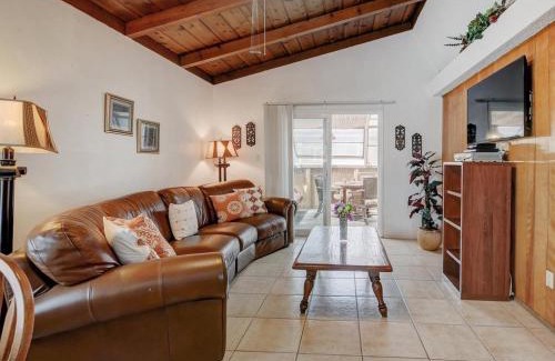 Mission Beach House | Mimi's and Nana's Beach House