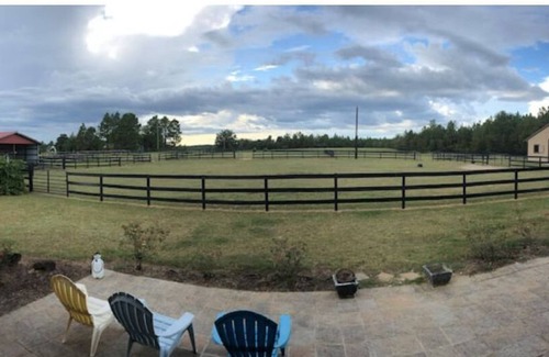 Aiken Cottage | Mimosa Cottage Farm- 2br cottage & stalls. Mastersn