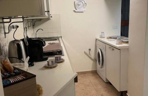 Cosenza House | Mini-apartment in the center of Cosenza placed between the old and the "new" city.