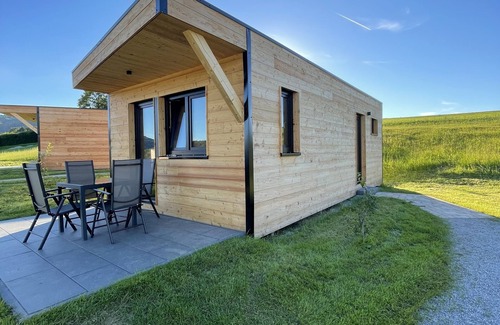 Edertal Ski Chalet | Mini chalet on Lake Edersee with 2 bedrooms, incl. outdoor whirlpool