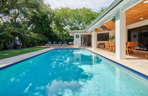 North Miami Villa | Mini Golf+Cool Spots+Grill & Terrace| Ideal Villa
