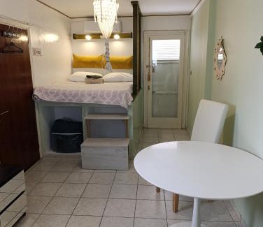 Zavlani Apartment | Mini House