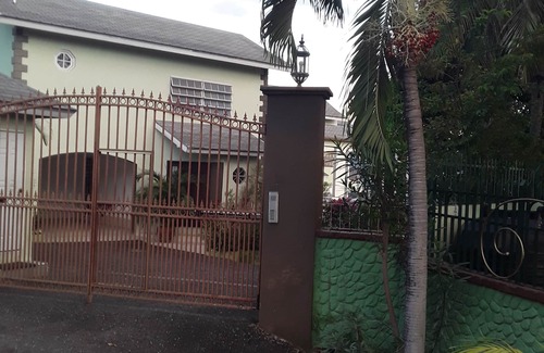 Constant Spring Apartment | Mini Self Contained- Manor Park Kingston
