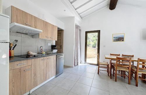 Santa Giulia House | Mini Villa At 150m From The Beach Of Santa Giulia