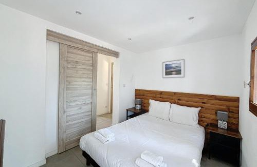 Santa Giulia House | Mini Villa At 150m From The Beach Of Santa Giulia