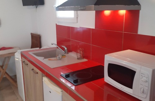 Porto-Vecchio Villa | Mini villa studio 19 m2 for 2 people +clim + swimming pool, sea and mountain views.