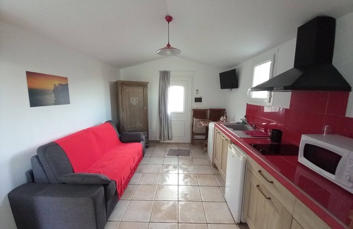 Porto-Vecchio Villa | Mini villa studio 19 m2 for 2 people +clim + swimming pool, sea and mountain views.