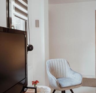 Trikala Apartment | Minimal Condo