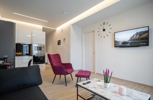 Trikala Apartment | Minimal Palace Trikala