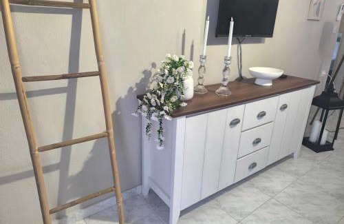 Alexandroupoli Apartment | MinimalHome Apartment