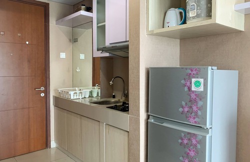 Old Jakarta Apartment | Minimalist Studio Apartment at Springhill Terrace Residence