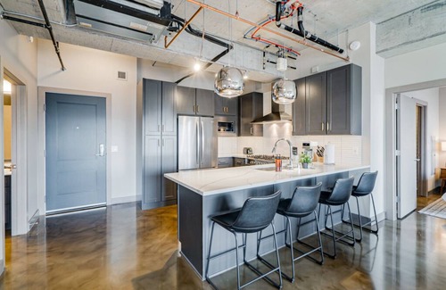 Warehouse District Apartment | MINNeSTAY* Sable 705 - Two Bedroom | Skyline View