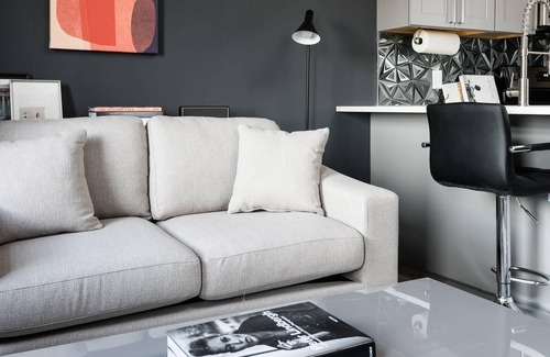 Near Southside Apartment | Mins to Downtown, Ballpark, Arch | Free Parking + W&D | Zencity at Bordeaux