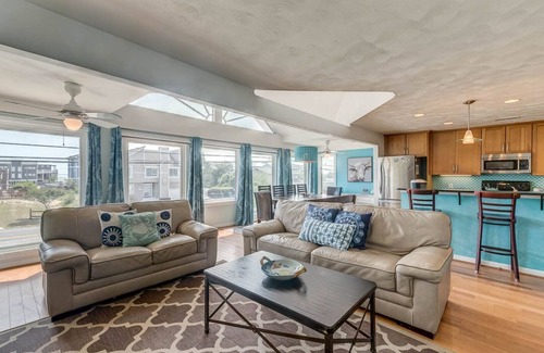 Sandbridge House | Mint to Be | 450 ft to the beach | Private Pool, Hot Tub, Dog Friendly
