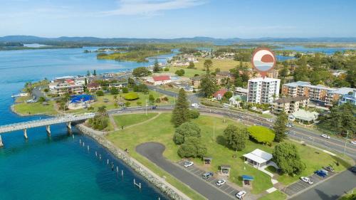 Tuncurry Apartment | Mirage 602