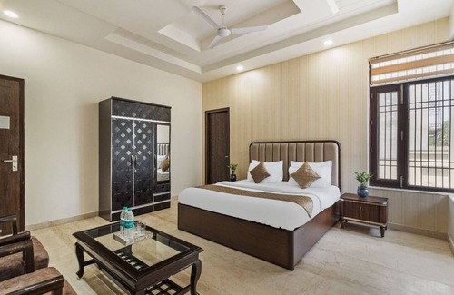 Noida Hotel | MIRANDA by AKAMA STAYS