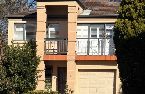 Miranda House | Miranda Retreat Stylish 1-Bedroom Near Cronulla & Sydney Airport