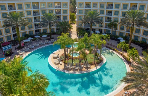 Celebration Apartment | MIRROR WORKOUT Pet-Friendly Apartment near Disney
