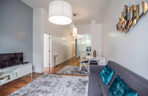 Encarnacao Apartment | Misha s Place at Bairro Alto