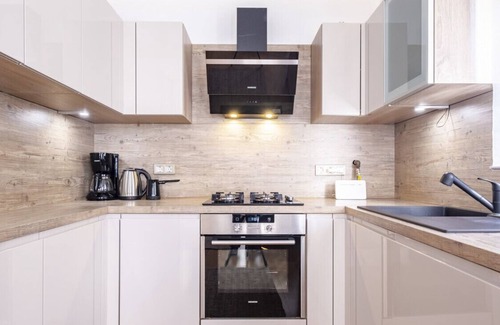 Osmanbey Apartment | Missafir Exquisite and Central Flat in Nisantasi