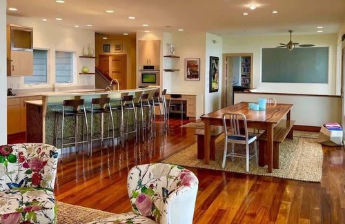 Traverse City House | Mission Point 6BR Gem | Bay Views, Private Beach