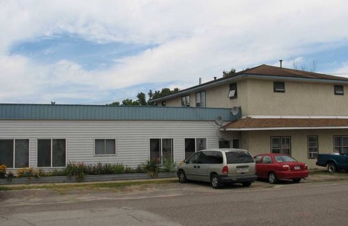 New Albin Apartment | Mississippi Furnished Rental on Pool 9