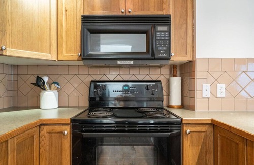 East Kootenay Apartment | Misty Mountain Retreat | Pool/Hot Tub | Fireplace