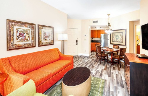 Weston Apartment | Mizner Place at Weston Town Center, Fort Lauderdale