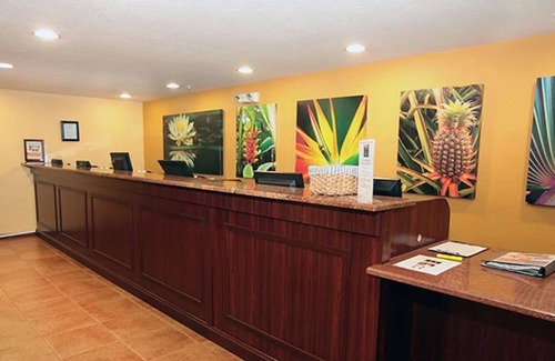 Weston Villa | Mizner Place, beautiful 1 bedroom villa!
