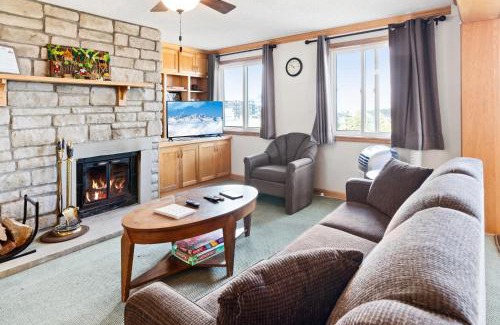 Snowshoe Apartment | ML246 Spacious Condo Mtn & Lake views fireplace