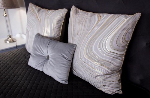 Burgundy Estate House | MLMK Property 17