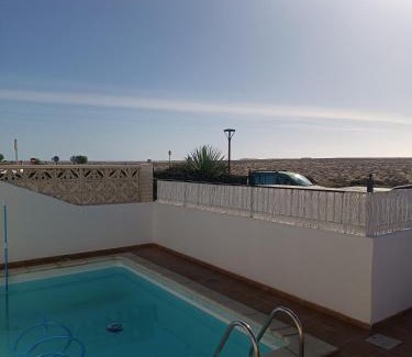Corralejo Hostel | MOANA SURF HOUSE