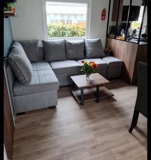 Gastes Other | Mobil home 693 à la réserve 8 personnes avec terrasse couverte