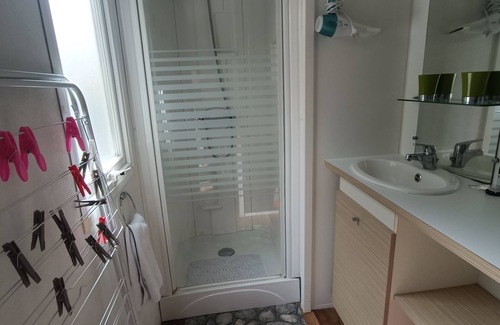 Avrille House | Mobil-home le Petit Paradis