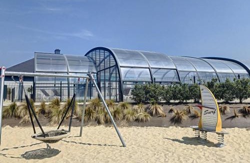 Jullouville-les-Pins House | Mobil-home PMR tout confort, 200m plage, piscine, 4 pers, 2 chambres, parking, wifi, ménage inclus - FR-1-361A-42