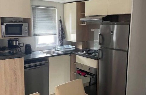 Les Mathes House | Mobile-home 6/8 pers. in 4* campsite with swimming pool