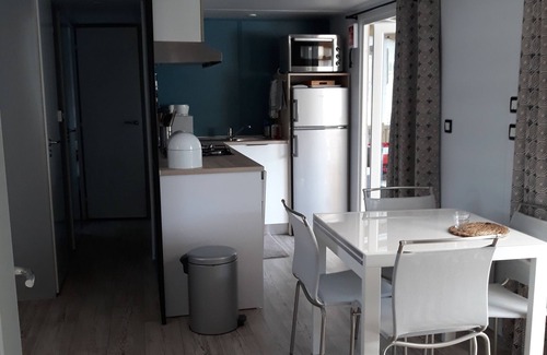Les Mathes House | Mobile Home Grand Confort, Air-conditioned, 6 People 3 bedrooms, 2 bathrooms Baie de Bonne Anse