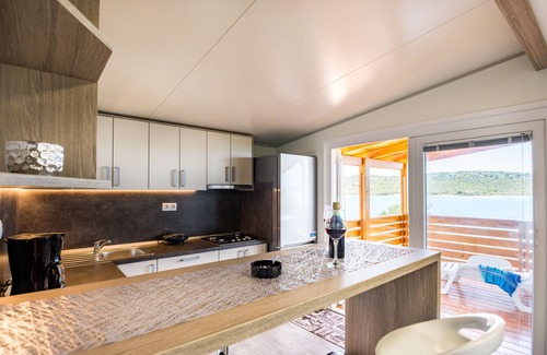 Tkon House | Mobile home Rock Rose 2 (14698-K1) - Tkon - island Pasman