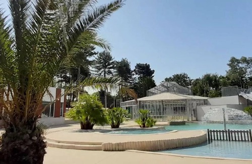 Piriac-sur-Mer RV Rental | Mobile Home 'Mobil Home Piriac Détente Boisée' with Private Terrace and Private Garden