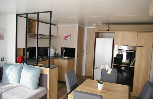 Perols House | Mobile Home OuiReves 351, facing the Mediterranean