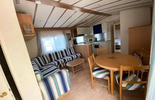 Ambon House | Mobilhome + 20 m² + terrace 4 persons
