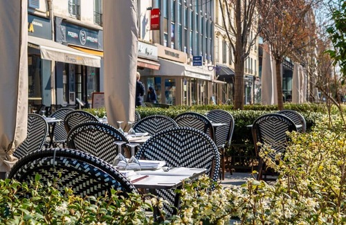 Neuilly-sur-Seine Apartment | Mobility lease l Equipped & Paris 10mins away