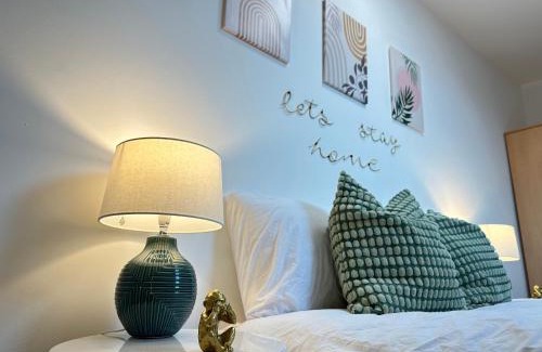 Ilkeston Apartment | Modern 1-Bed Apartment in Central Ilkeston