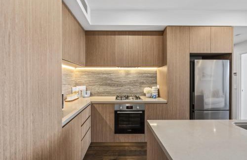 Broadbeach Apartment | Modern 1 Bedroom Unit at The Casino - NO PARKING - Q Stay